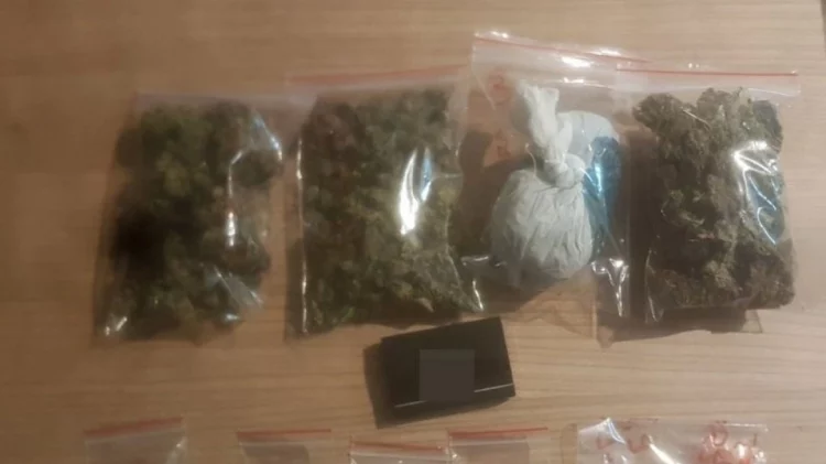 Ιωάννινα: 15χρονος μαθητής διακινούσε κάνναβη