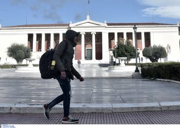 Νέο έκτακτο της ΕΜΥ: Σταδιακή ύφεση της κακοκαιρίας – Σε χαμηλά επίπεδα η θερμοκρασία