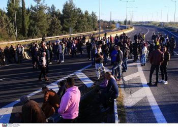 Συνεχίζουν τις κινητοποιήσεις οι αγρότες – Το μήνυμα της κυβέρνησης