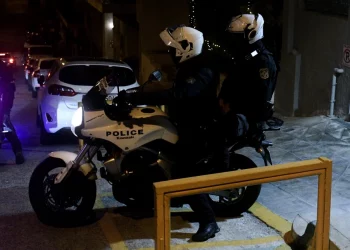 Εξάρχεια: Υδραυλικός κάλεσε την αστυνομία για νεκρό βρέφος στην αποχέτευση