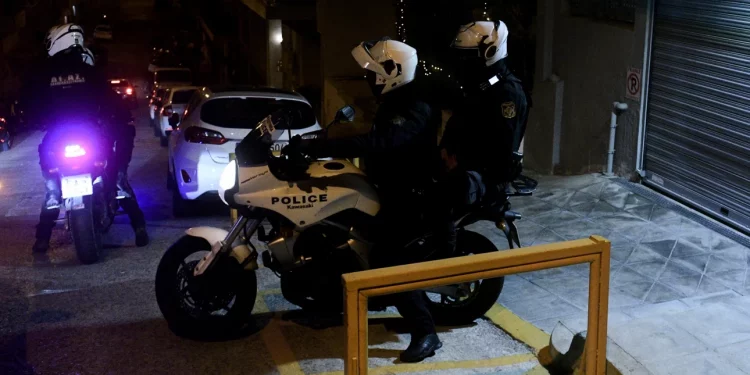 Εξάρχεια: Υδραυλικός κάλεσε την αστυνομία για νεκρό βρέφος στην αποχέτευση