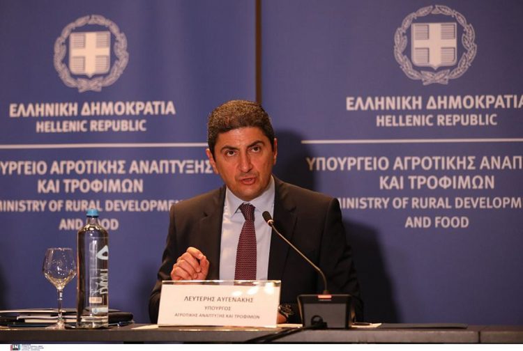 Λευτέρης Αυγενάκης προς αγρότες: Αξιολογήστε τα μέτρα που ανακοινώθηκαν και επαναπροσδιορίστε τη στάση σας