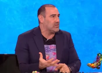 Αντώνης Κανάκης για Τέμπη: «Την κυρία Καρυστιανού δεν την έχουν καλέσει πουθενά;»