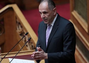 Γιώργος Γεραπετρίτης: Συνοδευτικός και αμυντικός ο χαρακτήρας συμμετοχής της φρεγάτας στην Ερυθρά Θάλασσα