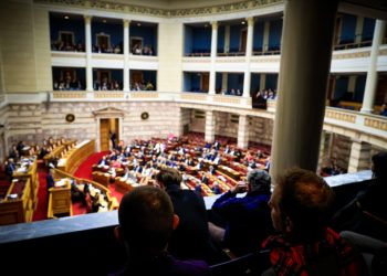 Υπερψηφίστηκε το νομοσχέδιο για το γάμο των ομόφυλων ζευγαριών με 176 «ναι» – Τα «όχι» και οι απουσίες