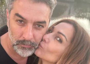 Ο Βασίλης Μπισμπίκης έκανε διπλή επέμβαση στην καρδιά: Τα πρώτα λόγια της Δέσποινας Βανδή