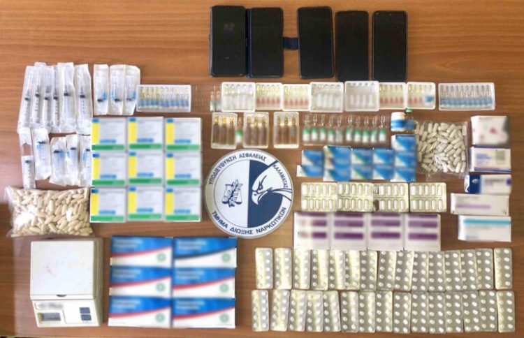 Καλαμάτα: Συνελήφθη 47χρονος για διακίνηση αναβολικών σε γυμναστήριο – Δύο ακόμα συλλήψεις στην Αθήνα