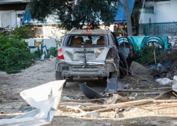 Πειραιάς: Ισχυρή έκρηξη σε χώρο στάθμευσης δίπλα σε βενζινάδικο