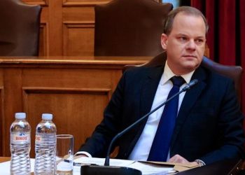 ΣΥΡΙΖΑ-ΠΣ: Δεν ζητάμε προανακριτική, να πάει απευθείας στη Δικαιοσύνη ο Κ. Αχ. Καραμανλής