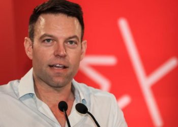 Στέφανος Κασσελάκης: Αντισυνταγματική μπίζνα της ΝΔ με πανεπιστήμια σούπερ μάρκετ