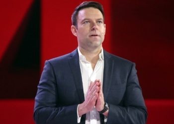 Στέφανος Κασσελάκης: Μητσοτάκης και Κεραμέως να σταματήσουν να κρύβονται πίσω από τις ακροβατικές κωλοτούμπες της Ά. Μισέλ Ασημακοπούλου