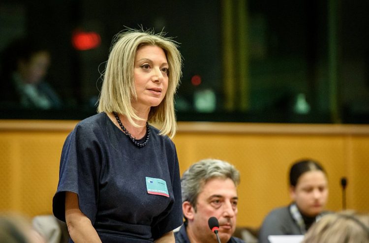 Καρυστιανού για Αδειλίνη: Να απαντήσει γιατί δεν έγινε σωστή έρευνα και ψάχνουμε υπολείμματα των νεκρών μας