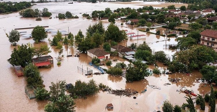 Πλημμυροπαθείς: Εξάμηνη αναστολή καταβολής φορολογικών και ασφαλιστικών εισφορών, δόσεων και παρατάσεις καταβολών