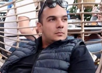 Θρήνος για τον 31χρονο αστυνομικό που σκοτώθηκε μετά την κατάρρευση κτιρίου στον Πειραιά