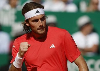 Στον «θρόνο» του Μόντε Κάρλο ο Τσιτσιπάς – Νίκησε 2-0 τον Ρουντ στον τελικό