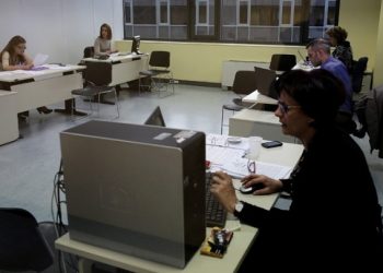 Από την 1η Ιουλίου η πλήρης εφαρμογή της Ψηφιακής Κάρτας Εργασίας σε βιομηχανία και λιανεμπόριο