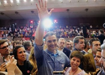 Ισπανία: Οι Σοσιαλιστές του Σάντσεθ επιδιώκουν τη νίκη στις περιφερειακές εκλογές στην Καταλονία