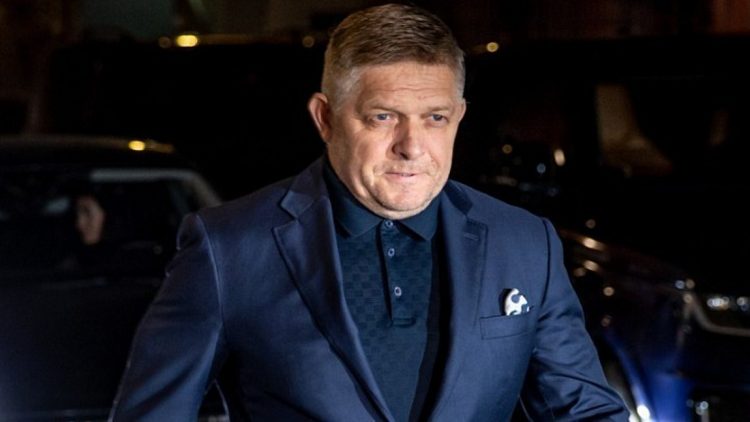 Σλοβακία: Ο πρωθυπουργός Φίτσο υποβλήθηκε σε νέα επέμβαση – Τα νεότερα για την υγεία του