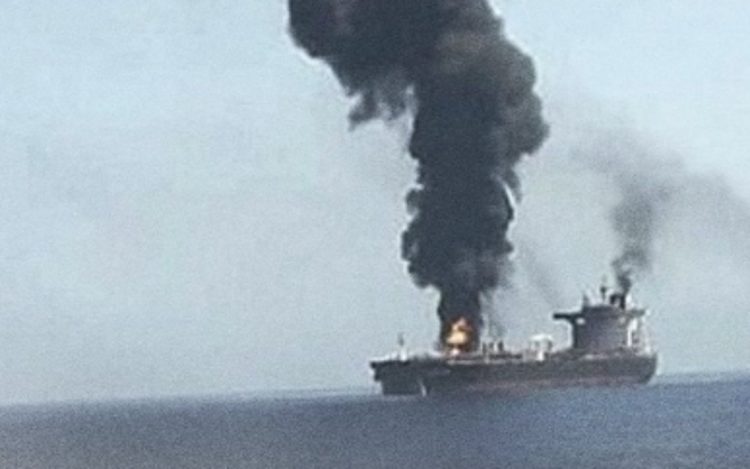 Ερυθρά Θάλασσα: Οι Χούθι χτύπησαν ελληνόκτητο πλοίο με βαλλιστικό πύραυλο