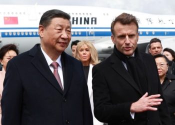 Ο Μακρόν υποδέχθηκε τον Σι Τζινπίνγκ στα Πυρηναία όρη σήμερα