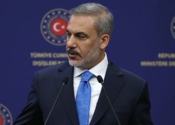 Χ. Φιντάν: Ελλάδα και Τουρκία μπορούν να συζητούν όλα τα προβλήματα