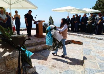 Η Βασιλική Πολύζου γιόρτασε την κήρυξη της επανάστασης του 1821 στην Παναγιά Θυμιανή Σφακίων (φωτο)