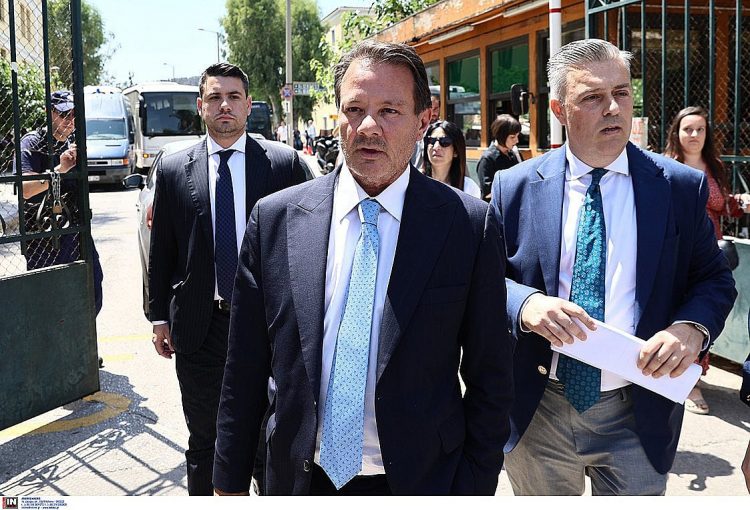 Απόστολος Λύτρας: Ένταλμα σύλληψης για τον γνωστό ποινικολόγο