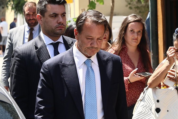 Υπόθεση Λύτρα: Το άγνωστο μπλόκο της αστυνομίας λίγη ώρα μετά τον ξυλοδαρμό της συζύγου του