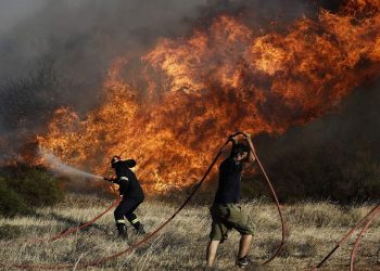 Επιστολή του Δημήτρη Τυραϊδή που μοιάζει με γροθιά στο στομάχι για την κατάφορη αδικία στους πυροσβέστες μας από την πολιτική ηγεσία του υπουργείου