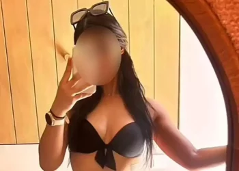 Συνελήφθη γυναίκα αστυνομικός στη Μύκονο επειδή έκλεψε χρυσή αλυσίδα από κρατούμενη