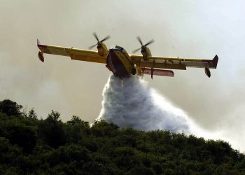 Πυροσβεστική: Μάχη με τις φλόγες σε όλη την Επικράτεια – Πού ήχησε το 112