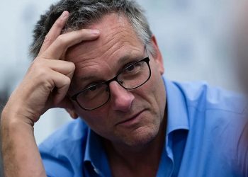 Θρίλερ στη Σύμη: Φωτογραφία-ντοκουμέντο δείχνει τον Μόσλεϊ να έχει περάσει το επικίνδυνο μονοπάτι