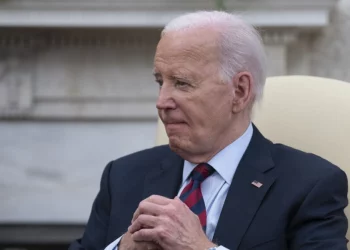 Εκλογές ΗΠΑ 2024 – New York Times: Σύμβουλοι του Τζο Μπάιντεν συζητούν πώς να τον πείσουν να παραιτηθεί