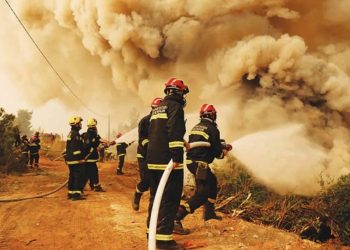 Επίδειξη αλαζονείας και αναλγησίας από το Αρχηγείο του Πυροσβεστικού Σώματος και το Υπουργείο Πολιτικής Προστασίας και Κλιματικής Αλλαγής: αρνήθηκαν μετάθεση συμβασιούχου πυροσβέστη με δύο αδέλφια ΑΜΕΑ