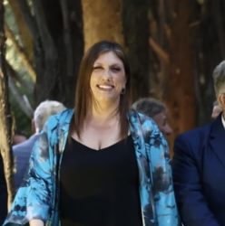 Η Ζωή Κωνσταντοπούλου πήγε στο Προεδρικό Μέγαρο για την 50ή επέτειο από την αποκατάσταση της Δημοκρατίας με τα αιτήματα της κοινωνίας (audio)