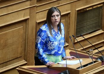 Ζωή Κωνσταντοπούλου σε Κωστή Χατζηδάκη: Η εικόνα και η στάση σας μού προκαλεί μεγάλη θλίψη και τεράστια ανησυχία διότι υπάρχουν πολιτικά πρόσωπα σε ύψιστες κυβερνητικές θέσεις, που λειτουργούν υπό φόβο, που λειτουργούν υπό περιορισμό