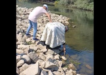 Σέρρες: Εκαναν λιτανεία για να… βρέξει – «Κανένας από την κυβέρνηση δεν ενδιαφέρεται για το πρόβλημα μας»