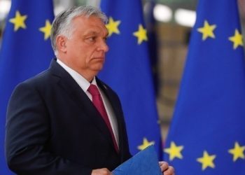 Ο ευρωσκεπτικιστής Βίκτορ Ορμπάν αναλαμβάνει τα ηνία της ΕΕ