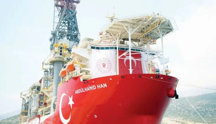 Το τουρκικό Abdülhamid Han «αλωνίζει» νοτιοδυτικά της Λέσβου