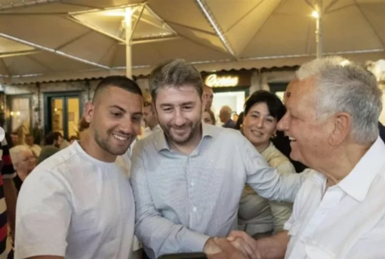 Ανδρουλάκης από Σύρο: Η δύναμη του ΠΑΣΟΚ είναι η κοινωνική του βάση