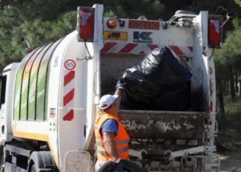 Τραγικό δυστύχημα στη Χαλκιδική: ΙΧ παρέσυρε και σκότωσε υπάλληλο της καθαρότητας