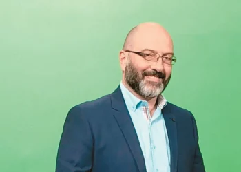 ΠΑΣΟΚ: Ο ευρωβουλευτής Σάκης Αρναούτογλου στηρίζει Γερουλάνο στις εκλογές για την ηγεσία