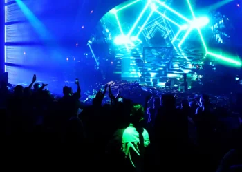 Στα «δίχτυα» της οικονομικής εισαγγελίας γνωστός τραγουδιστής για φοροδιαφυγή 1,5 εκατ. ευρώ