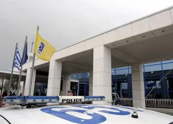 Έβγαζαν αλλοδαπούς χωρίς χαρτιά από τη χώρα μέσω «Βενιζέλος» – Πληρωμές έως 15.000 ευρώ χωρίς ίχνη