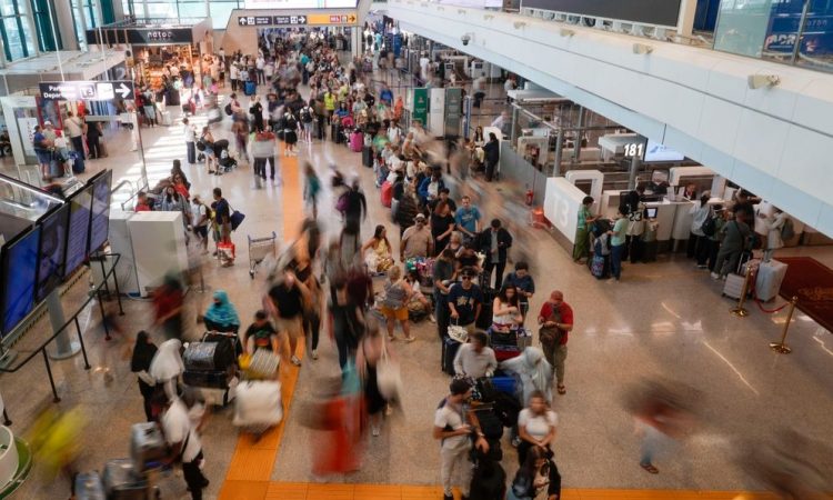 Παγκόσμιο μπλακ άουτ: H ανακοίνωση της CrowdStrike για το σφάλμα που «γονάτισε» τα συστήματα