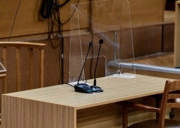 Θεσσαλονίκη: Αστυνομικός απείλησε την πρώην γυναίκα του ότι θα πάρει τα δύο παιδιά τους και θα τα πάει σε ίδρυμα