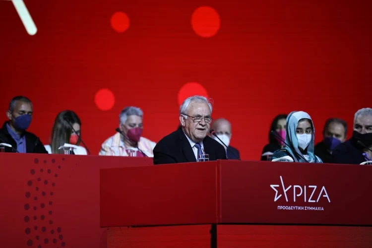 Αιχμηρή απάντηση ΣΥΡΙΖΑ στην παραίτηση Δραγασάκη: «Η Αριστερά είναι τρόπος ζωής»