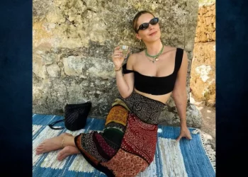 Ευγενία Νιάρχου: Κρήτη έχεις την καρδιά μου, γράφει ενώ κάνει διακοπές στο νησί – Δείτε φωτογραφίες