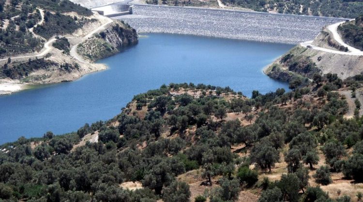 Ο εφιάλτης της λειψυδρίας σε κάθε γωνιά της Ελλάδας, με 14 δήμους σε κατάσταση έκτακτης ανάγκης και μέτρα σε όλες τις περιοχές