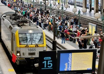 ΥΠΕΣ Γαλλίας: Δεν αποκλείεται η ανάμειξη ξένης χώρας στη δολιοφθορά του σιδηροδρομικού δικτύου